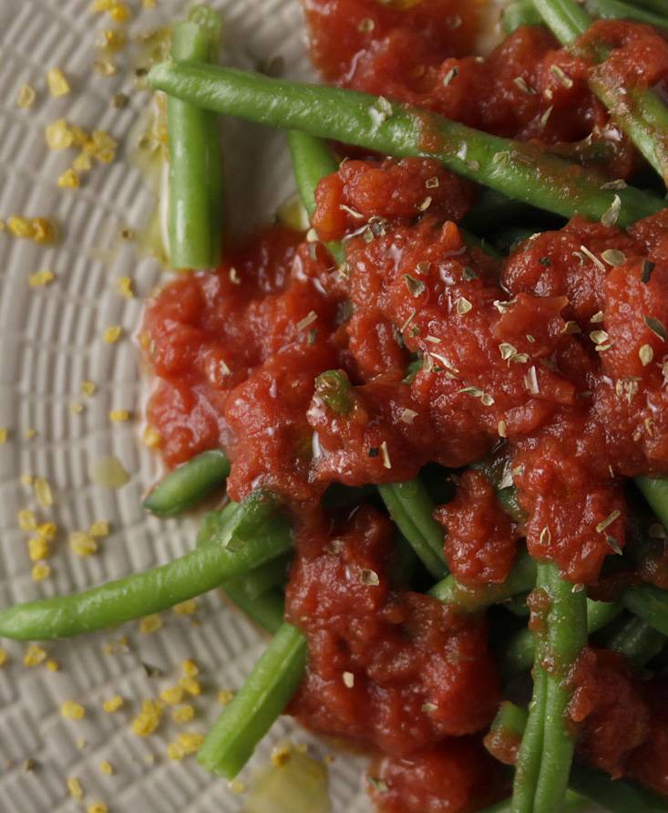 Fagiolini piccanti al pomodoro e origano