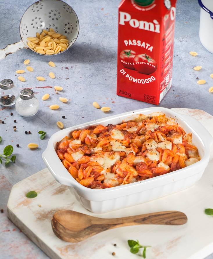 Gnocchetti sardi al forno con sugo piccante di salsiccia e provola