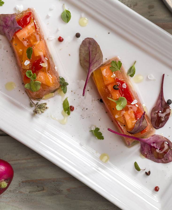 TOMATO GELATIN CUBES WITH CRISPY VEGETABLES