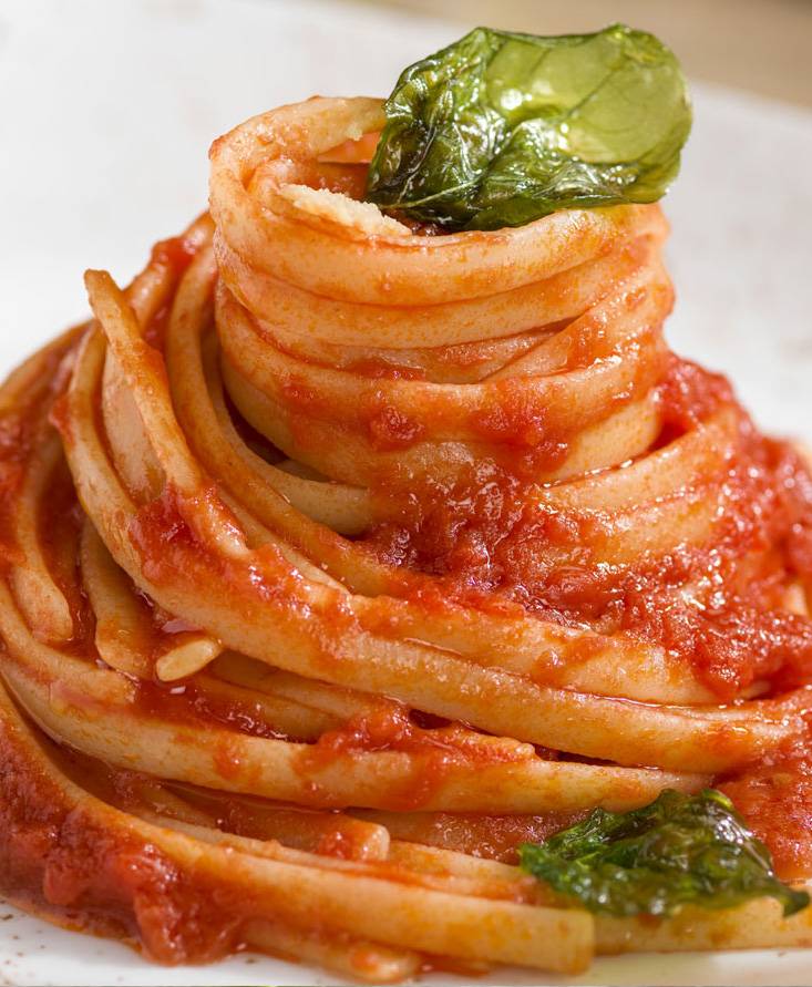 LINGUINE WITH TOMATO SAUCE, PARMESAN WAFERS AND FRIED BASIL