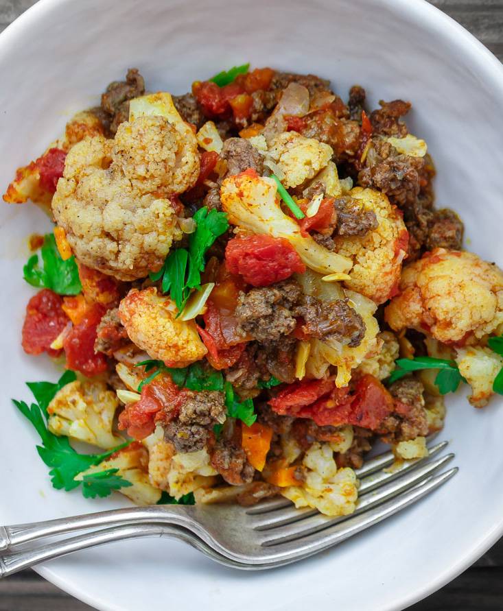 Guiso mediterráneo de tomate y coliflor