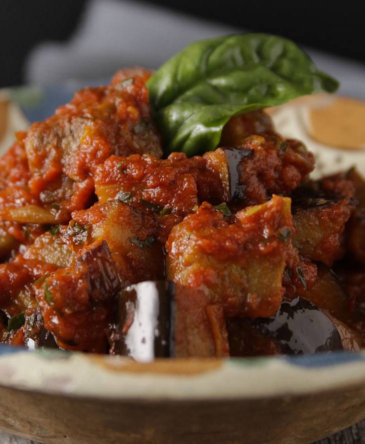 Melanzane a funghetto al pomodoro